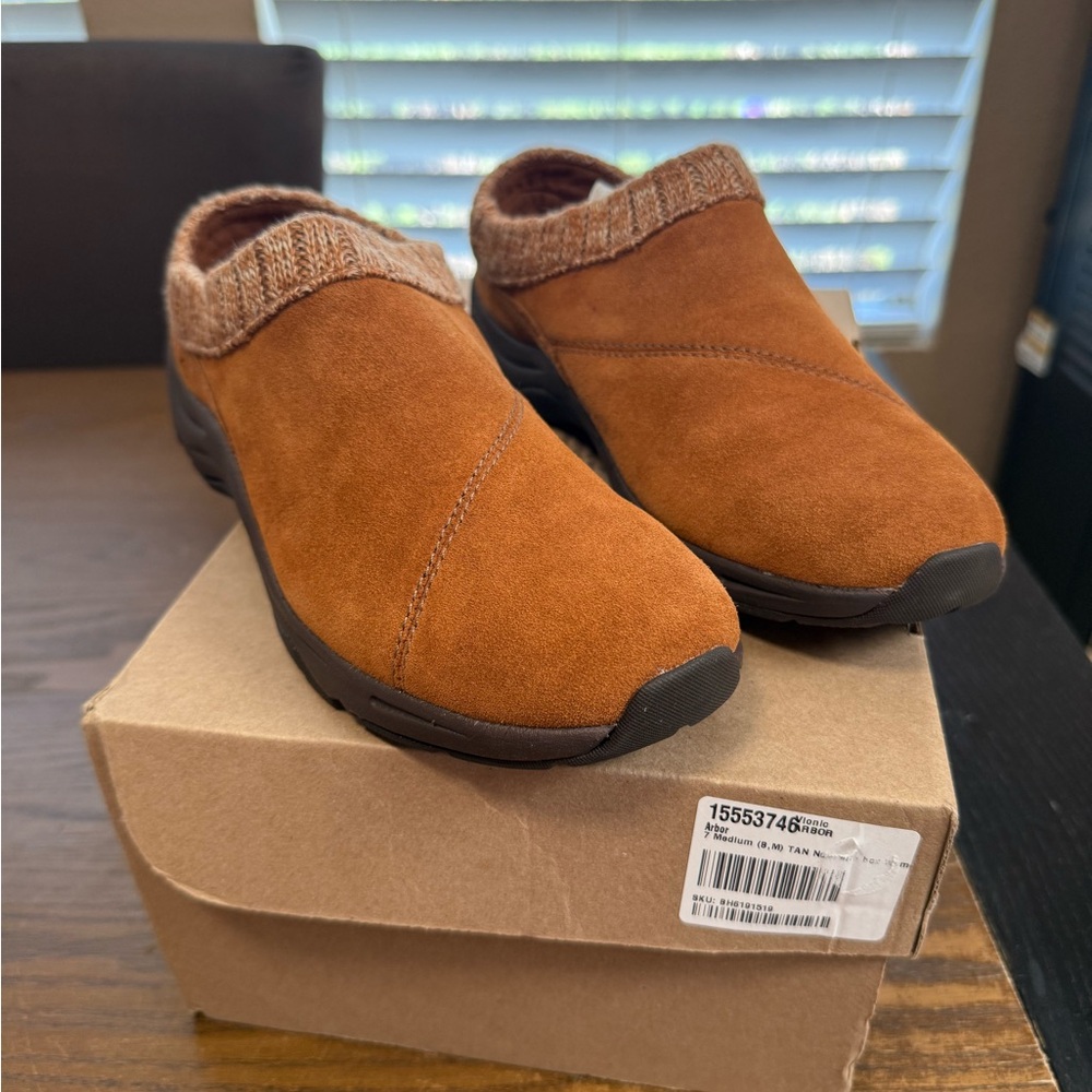 Vionic Tan Suede Slip-On Shoes 7 NWOT